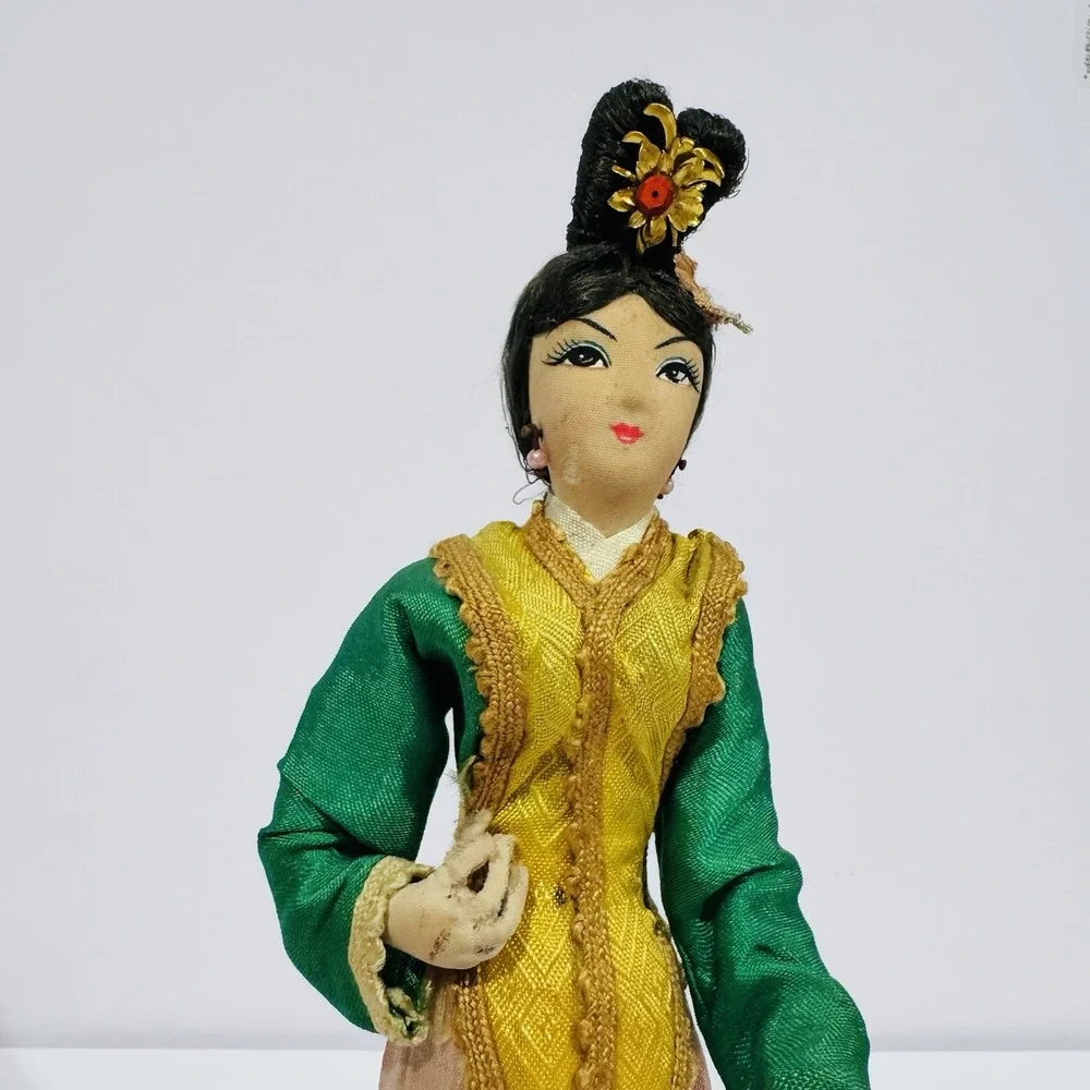 Vintage Asian Cloth Souvenir Doll With‎ Traditional Dress 10